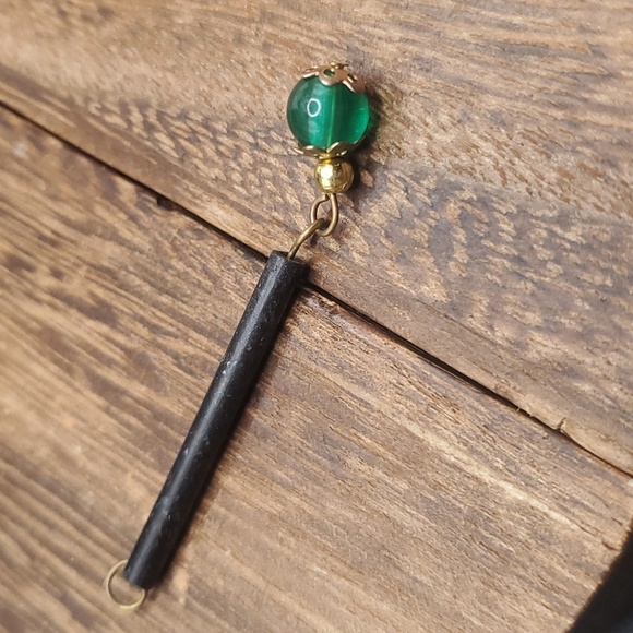 Tibetan dangle flute pendant - Picture 1 of 2